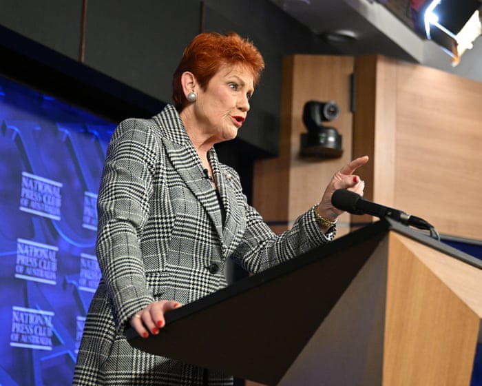 Pauline Hanson Avstraliyada çoxkulturalizmə qarşı çıxıb One Nation hökumətinin planlarını açıqlayıb