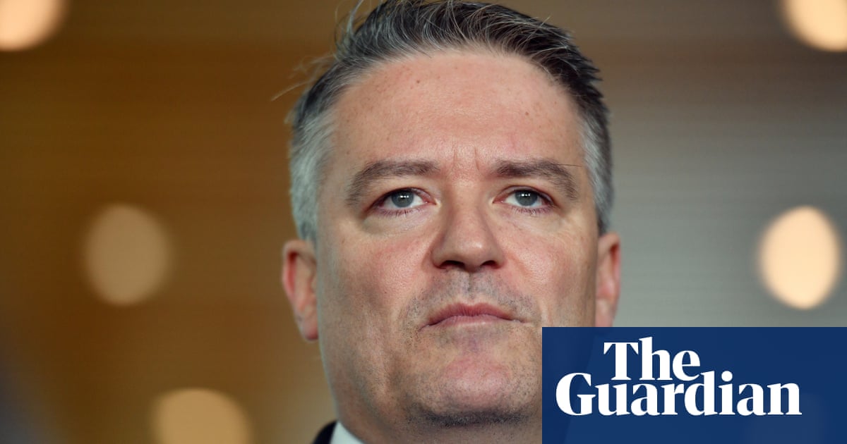 'Admin error' blamed for Coalition's support of Hanson's 'OK to be white' – vi...