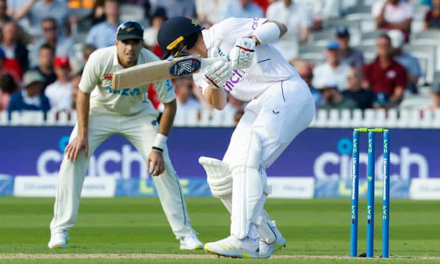 Matt Potts heats up England but familiar batting woes cool expectations | England v New Zealand 2022 2 Matt Potts diverts a Trent Boult ball off his glove to slip to lose his wicket.