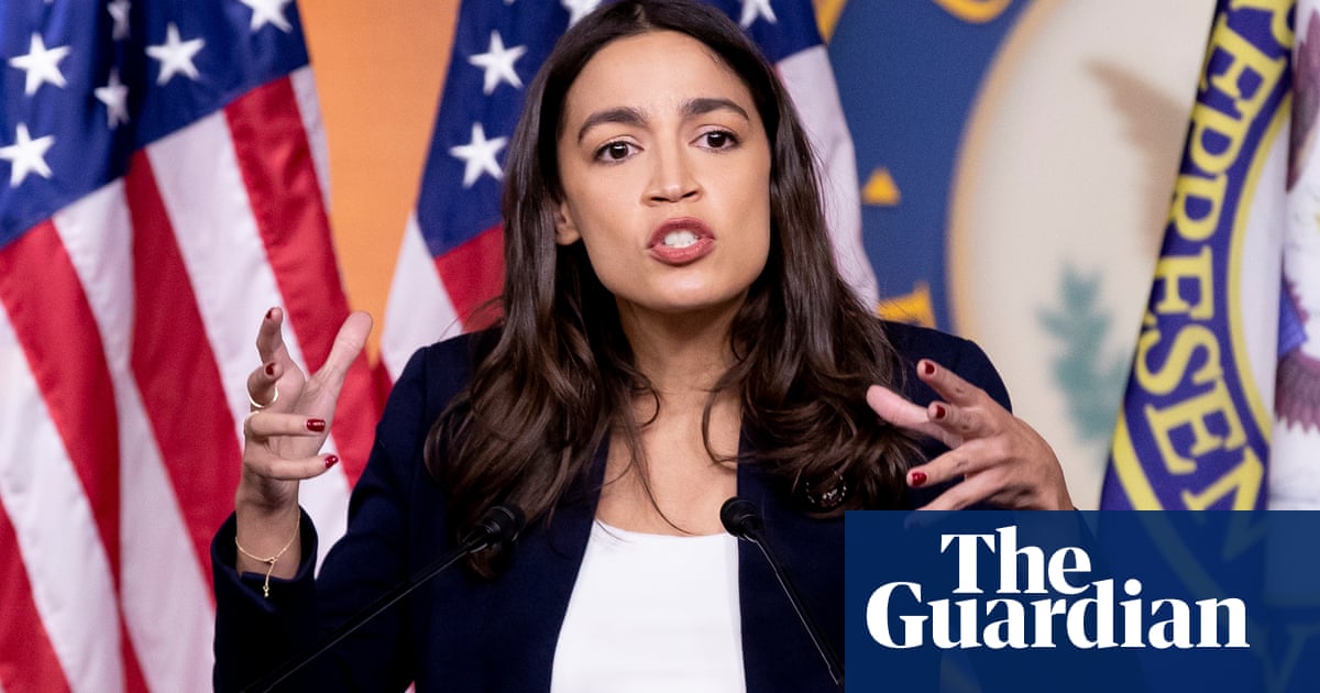 ‘Democrats can’t catch a break’: election maps setback spells midterms trouble