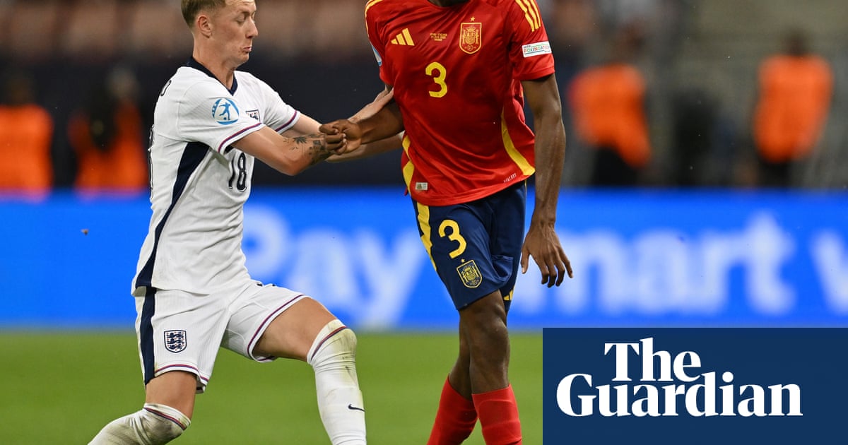 Arsenal hopeful of deal to sign Valencia defender Cristhian Mosquera