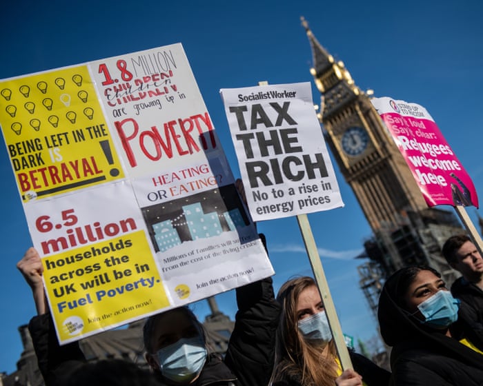 It’s not about Rayner or Farage: the real tax story is how the super-rich avoid paying their share| Rebecca Gowland