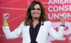 Sarah Palin backs Donald Trump as Clinton focuses her fire - campaign live