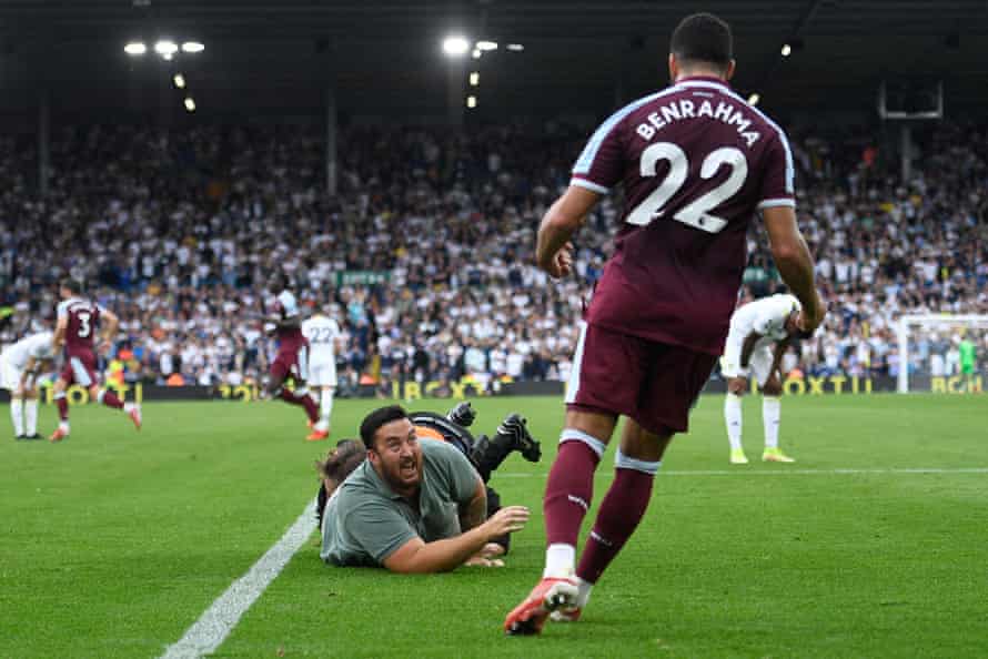 A fan invades the pitch after West Ham score late to win 2-1 at Elland Road