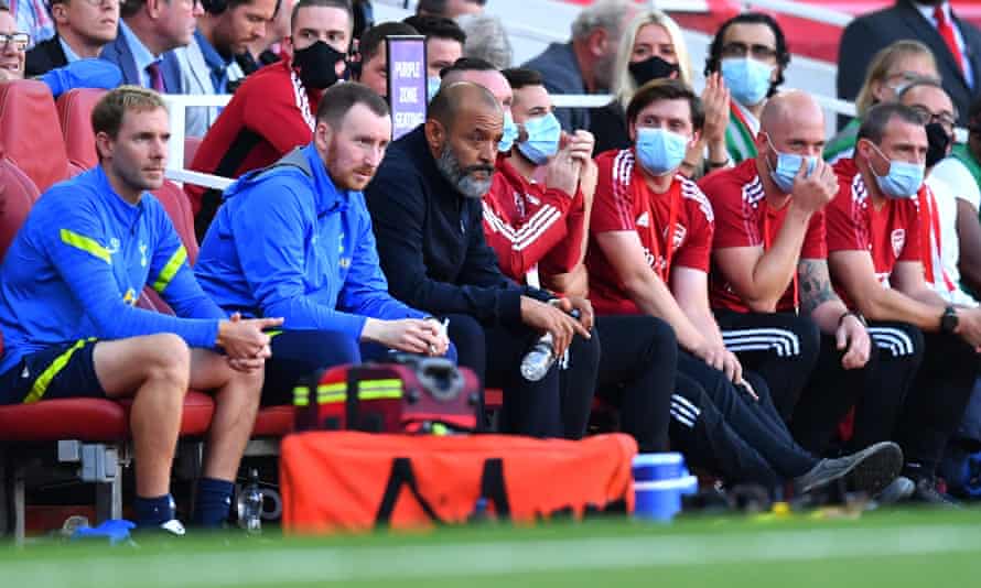 A dejected Nuno Espírito Santo watches Spurs' defeat at the Emirates in September.