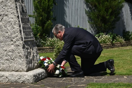 Starmer laying a wreath at the Battle of Britain Bunker.