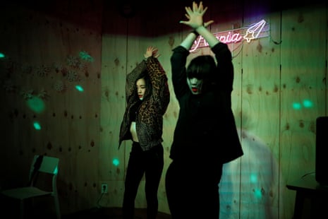 essay kpop Yuuka Hasumi and Ibuki Ito, who want to become K-pop stars, perform at an Acopia School party in Seoul, South Korea.