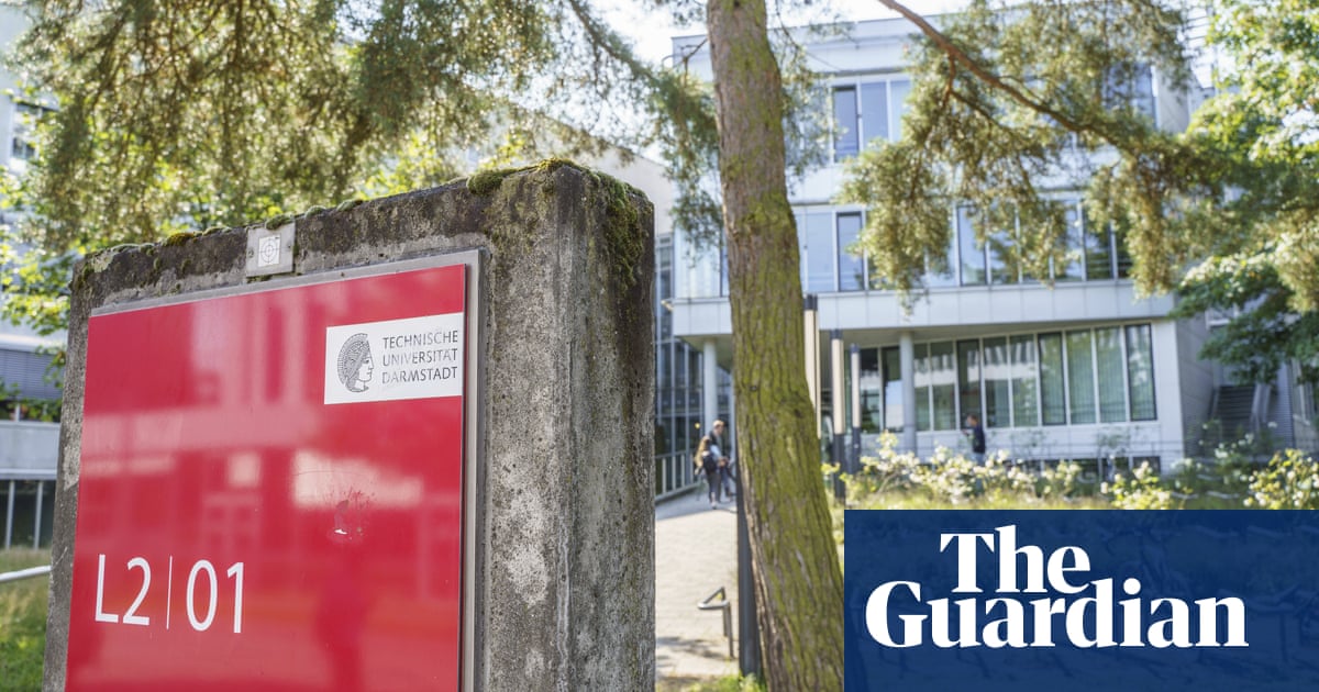Police suspect poisoning at German university as students turn blue