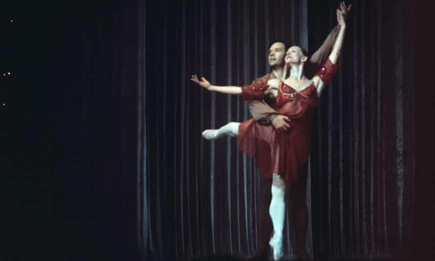 Samsova dancing with André Prokovsky, 1977.