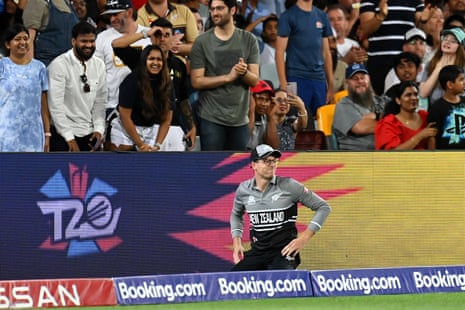 T20 World Cup Super 12s: England v New Zealand – live | T20 World Cup 2022 3 Mitchell Santner of New Zealand looks dejected after dropping a catch.