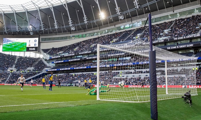 Intimacy Awe And A Salute To Gazza Spurs Throw Open Doors To New Home Football The Guardian