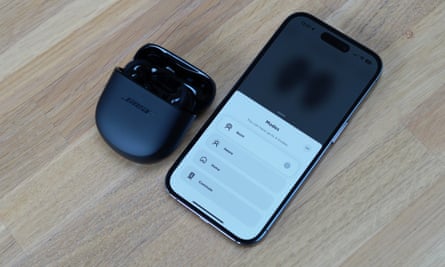 แอพ Bose Music แสดงโหมดตัดเสียงรบกวนสำหรับหูฟัง QuietComfort 2