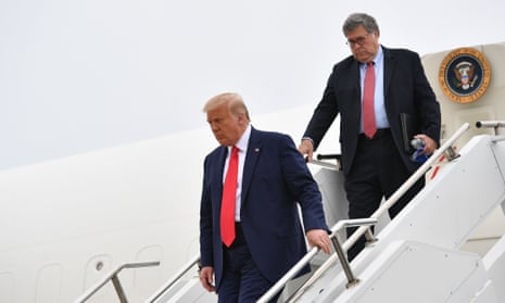Trump steps off Air Force One with Bill Barr in Waukegan, Illinois, en route for Kenosha.
