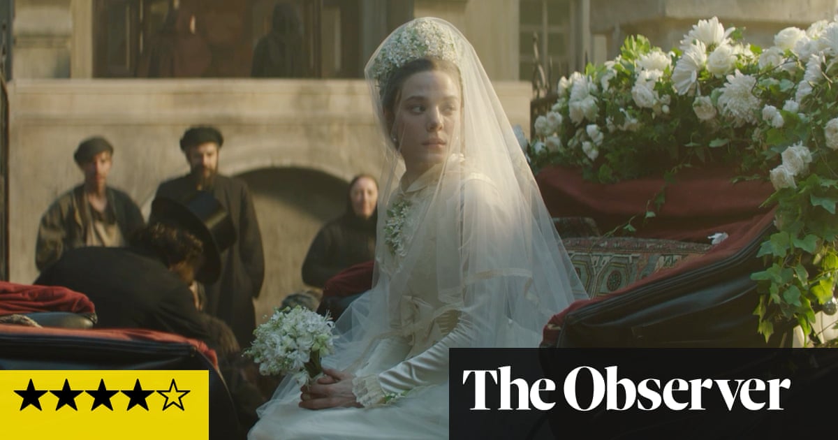 Халюциногенният портрет на руския режисьор Кирил Серебренников е наказващо но