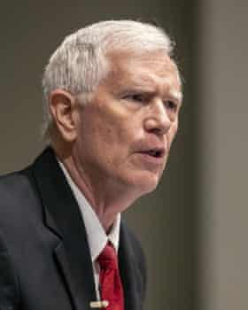 Mo Brooks.
