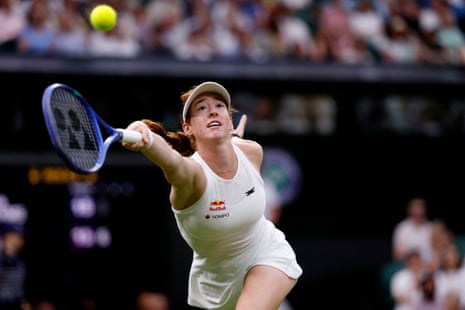 Maya Joint stretches for a forehand.