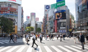 Shibuya’s famous scramble crossing is quieter than usual amid the state of emergency due to the spread of the novel coronavirus.