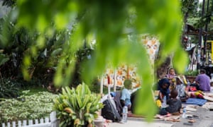 Asylum seekers outside Kalideres