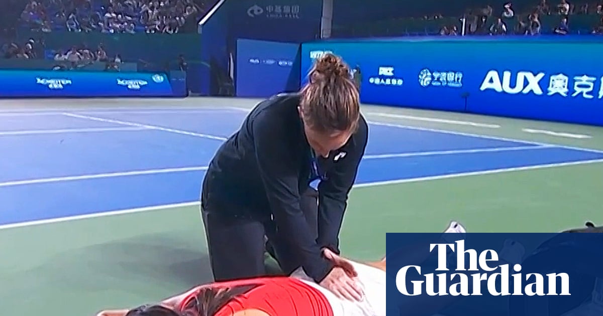 Emma Raducanu slumps to third straight defeat after fresh injury scare in China