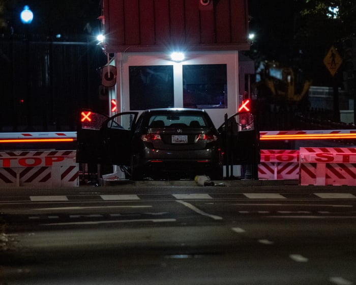Man arrested after driving car into security barrier outside White House
