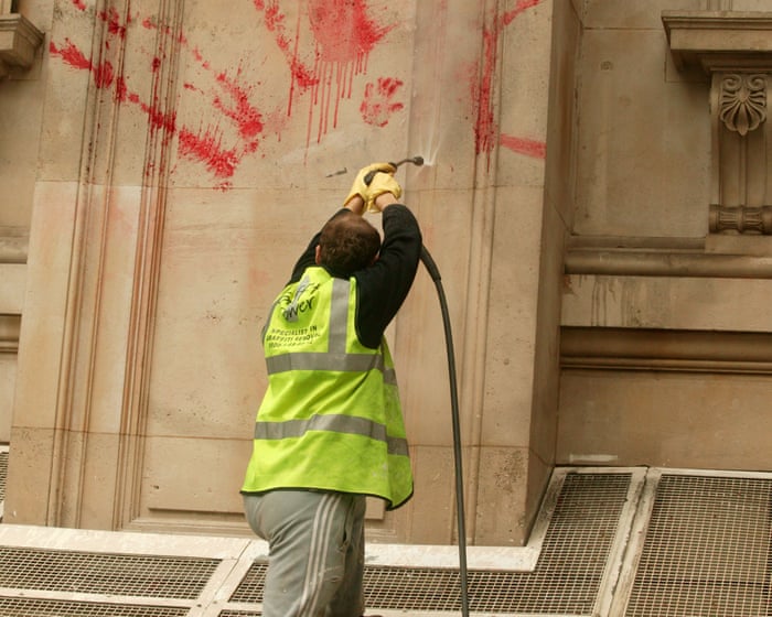Ministers plan to allow naming and shaming of offenders completing community sentences