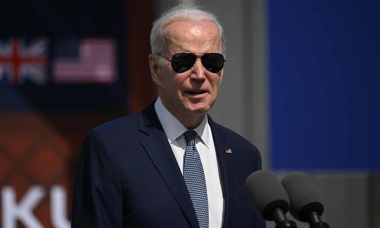 Joe Biden to unveil executive order to crack down on law breaking gun sellers (theguardian.com)