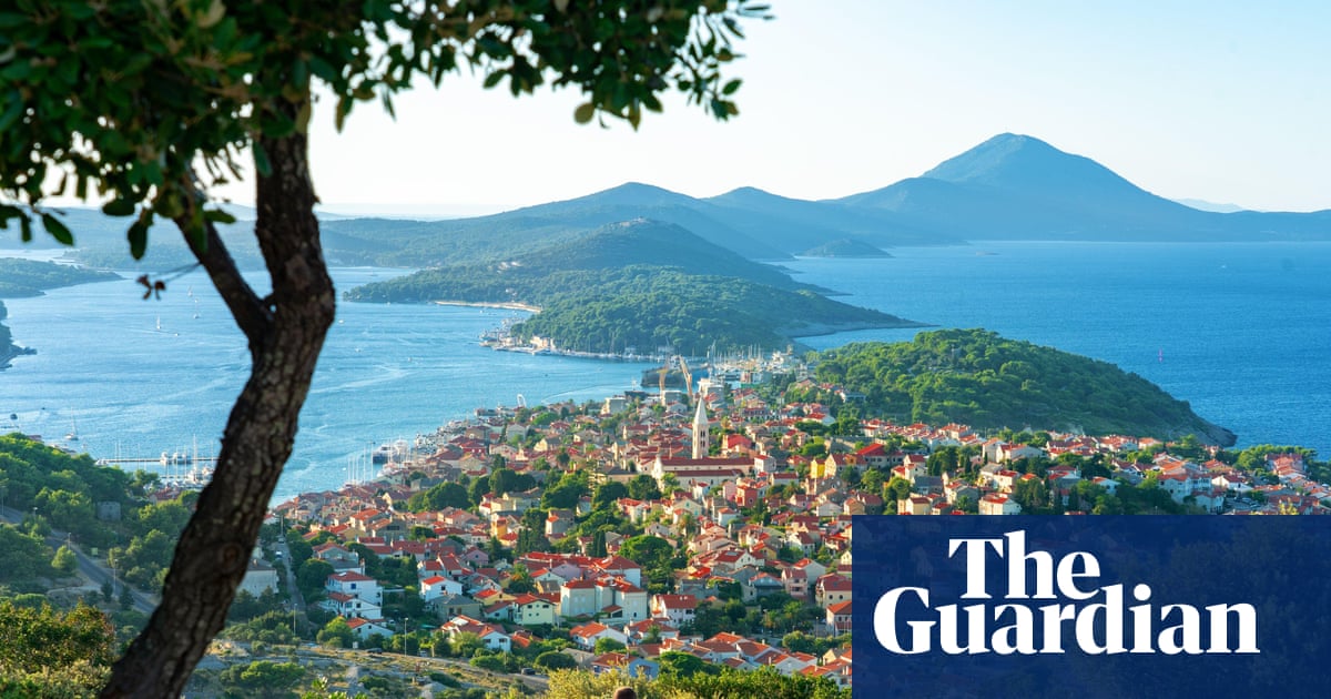 Savouring delicious food and autumn sun in Croatia
