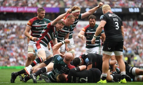 Gallagher Premiership: Leicester Tigers hold off Saracens rally to