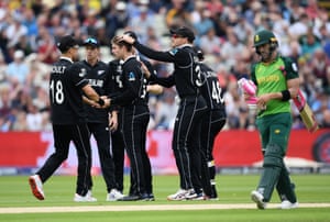 Du Plessis walks as Ferguson and New Zealand celebrate.