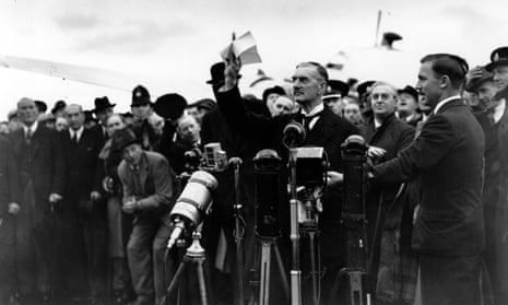  Neville Chamberlain at Heston Airport on his return from Munich after meeting with Hitler, September 1938.