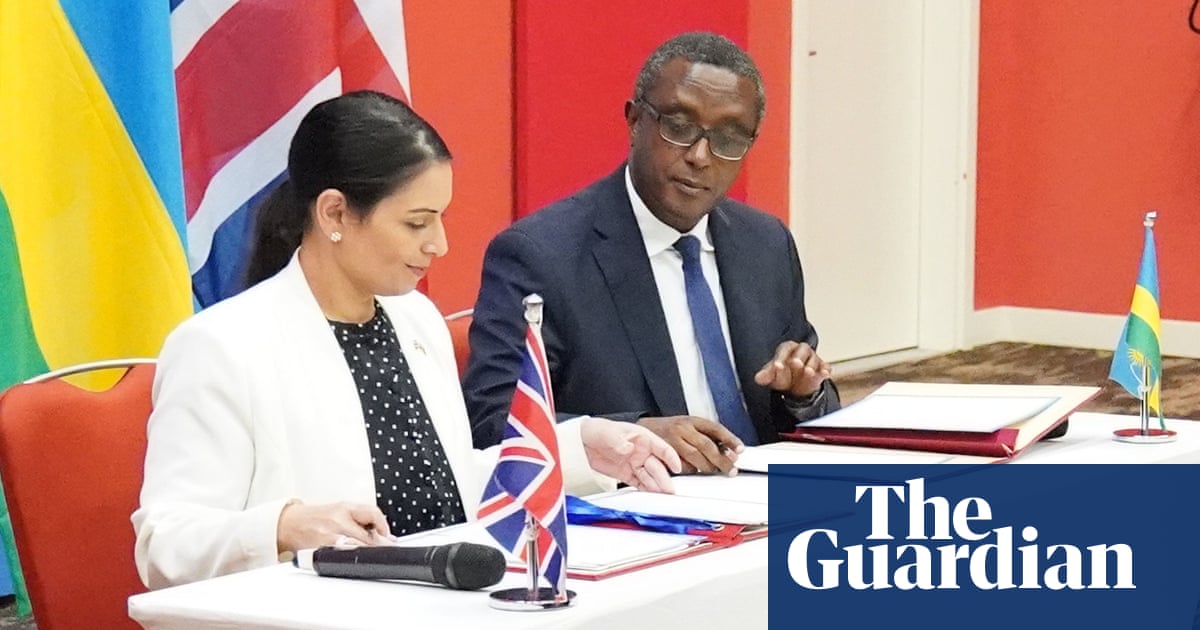Rwandan opposition criticises deal to accept UK’s asylum seekers
