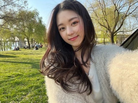 توفي Lee Joo-young في حادث تدافع جماهيري في Itaewon في سيول