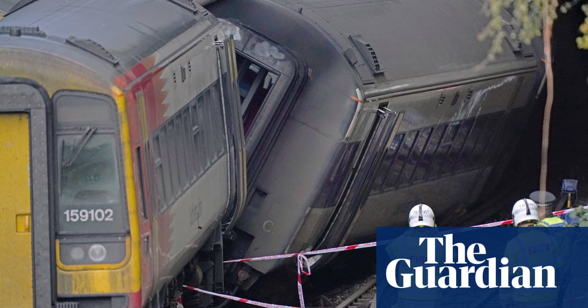 Salisbury train crash: ‘detailed and forensic’ investigation begins
