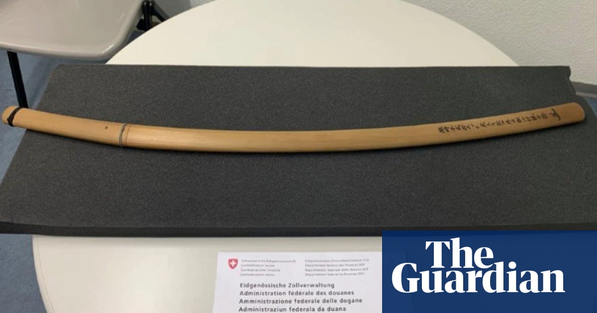 14th-century samurai sword found in car at Swiss border