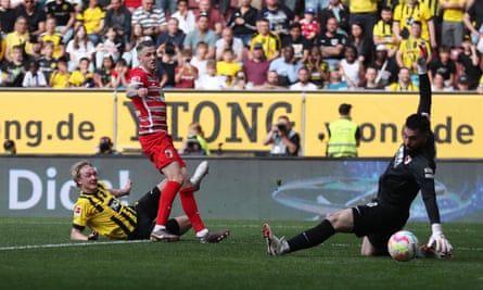 Julian Brandt scores Dortmund’s third goal of the game.