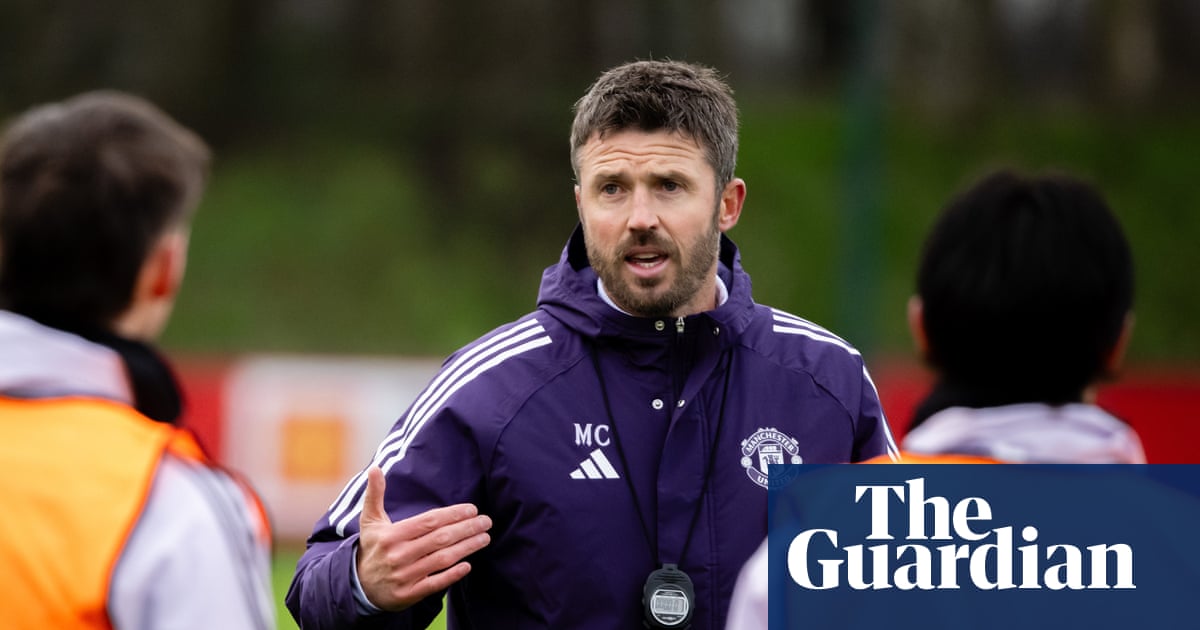 Ratcliffe and Glazer family visit Manchester United training ground to support Carrick