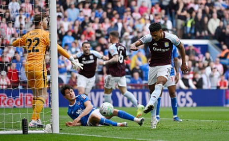 Aston Villa's Ollie Watkins scoring their second goal.