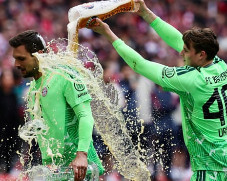 Sven Ulreich during Bayern's latest title celebrations
