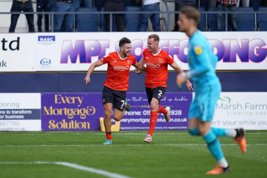 Luton v Huddersfield: Championship playoff semi-final, first leg – live! | Championship 7 Luton v Reading