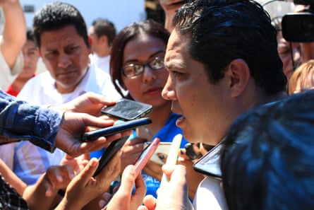Mayor Velázquez at a press conference in Acapulco.
