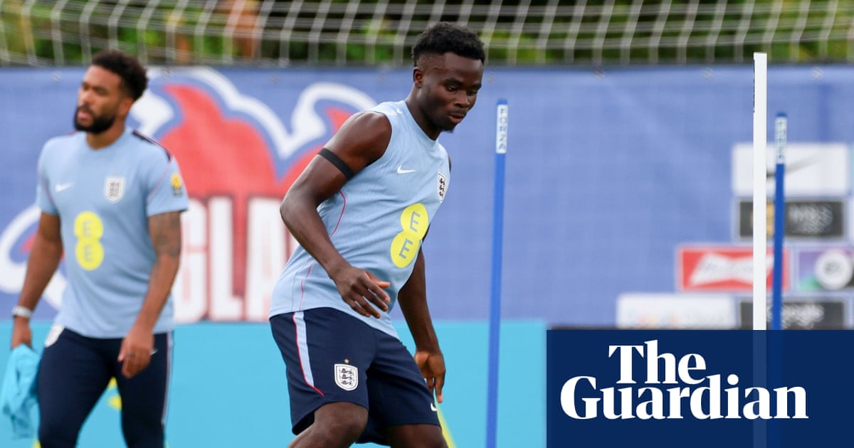 Bukayo Saka is playing through pain barrier, says Tuchel, as World Cup kick-off looms