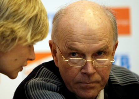 Besseberg at a press conference in 2009