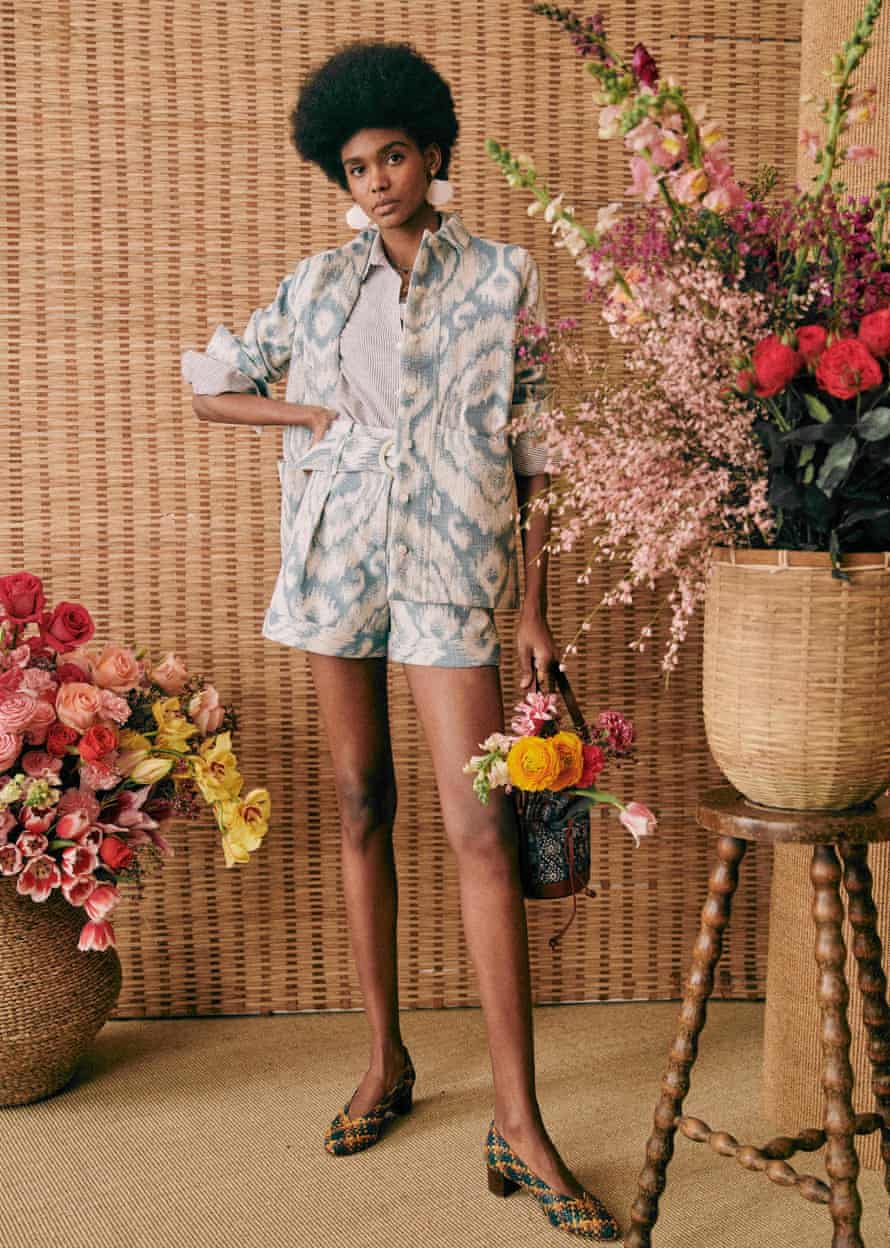 Best shorts for women to wear in summer 2022 blue and white printed and strapped by Sezane