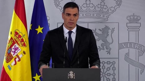 Spain's prime minister warns people affected by floods to 'stay on guard' – video