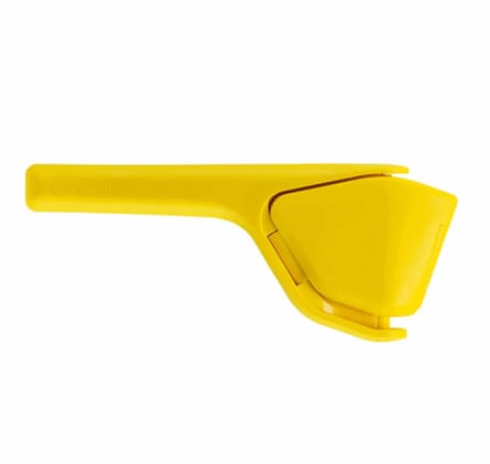Dreamfarm Fluicer – The Fold Flat Juicer