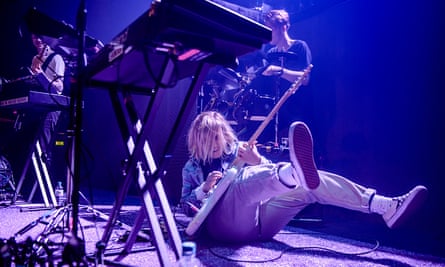Shura performs at The Roundhouse, February 2016.