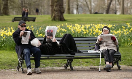 Elderly people on a bench in Green Park, London