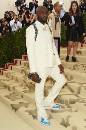 Having teased his hand-embroidered Louis Vuitton ensemble on Instagram in the days leading up to the Met Ball, Virgil Abloh finally unveiled his first look for the house. Is this a sign of things to come from his official debut next month?