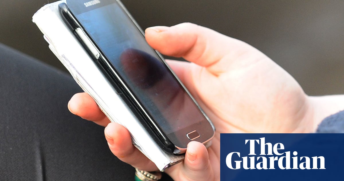UK security services must seek approval to access telecoms data, judges rule