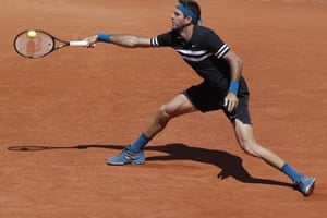 Juan Martin Del Potro stretches for a return.
